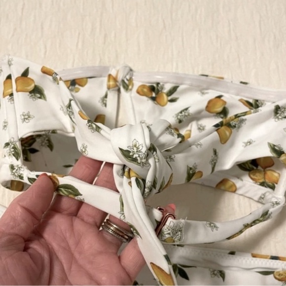 Lemon three piece 🍋 swim set. Ruffle bikini size small. Worn once - Picture 6 of 12